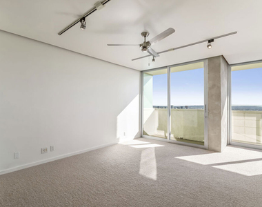 8787 Shoreham Drive - Photo Thumbnail 5