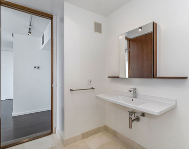 8787 Shoreham Drive - Photo Thumbnail 10