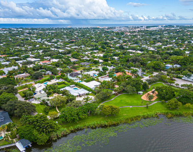 1117 Lake Drive - Photo Thumbnail 41