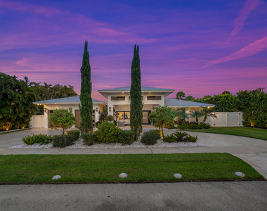 1117 Lake Drive - Photo Thumbnail 2