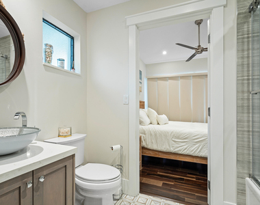 1117 Lake Drive - Photo Thumbnail 21