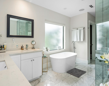 1117 Lake Drive - Photo Thumbnail 29