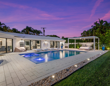 1117 Lake Drive - Photo Thumbnail 57