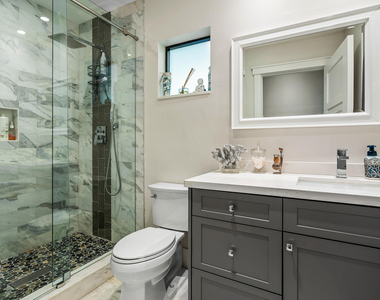 1117 Lake Drive - Photo Thumbnail 24