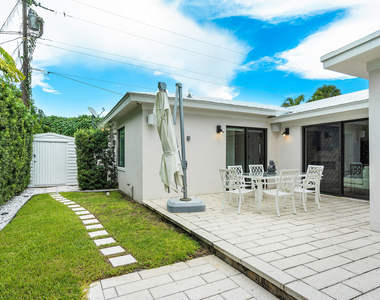 1117 Lake Drive - Photo Thumbnail 34