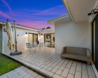 1117 Lake Drive - Photo Thumbnail 50