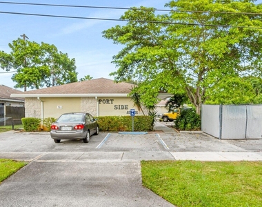 751 Hummingbird Way - Photo Thumbnail 15
