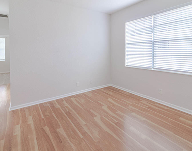 356 Se Bloxham Way - Photo Thumbnail 28