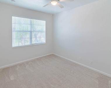 356 Se Bloxham Way - Photo Thumbnail 38