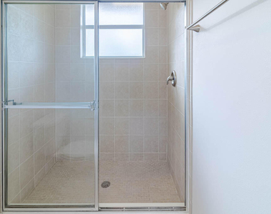 356 Se Bloxham Way - Photo Thumbnail 36