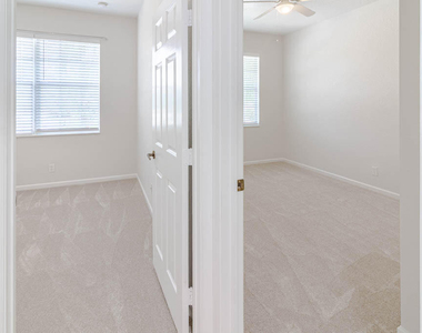 356 Se Bloxham Way - Photo Thumbnail 44