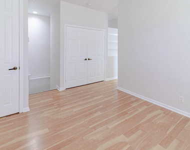 356 Se Bloxham Way - Photo Thumbnail 25