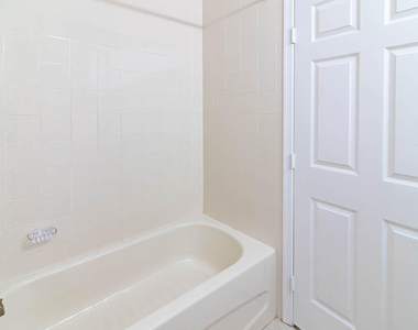 356 Se Bloxham Way - Photo Thumbnail 20