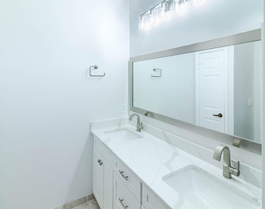 356 Se Bloxham Way - Photo Thumbnail 37