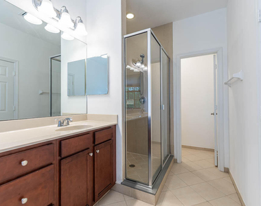 10283 Wellington Parc Drive - Photo Thumbnail 21