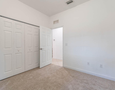 10283 Wellington Parc Drive - Photo Thumbnail 26