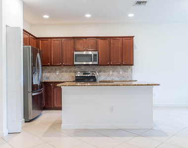 10283 Wellington Parc Drive - Photo Thumbnail 8