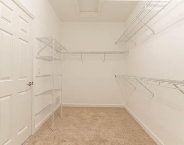 10283 Wellington Parc Drive - Photo Thumbnail 19