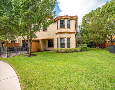 10283 Wellington Parc Drive - Photo Thumbnail 5