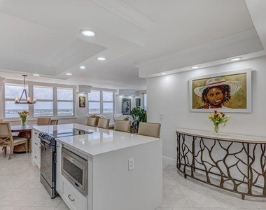 5440 N Ocean Drive - Photo Thumbnail 6