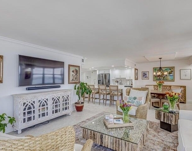 5440 N Ocean Drive - Photo Thumbnail 10