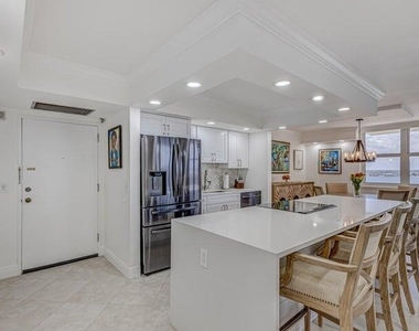 5440 N Ocean Drive - Photo Thumbnail 1