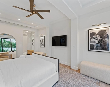 214 28th Street - Photo Thumbnail 20