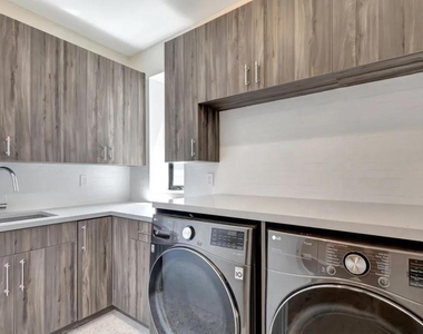 214 28th Street - Photo Thumbnail 48