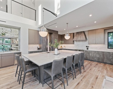 214 28th Street - Photo Thumbnail 14