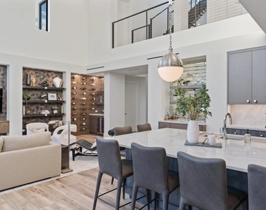 214 28th Street - Photo Thumbnail 13