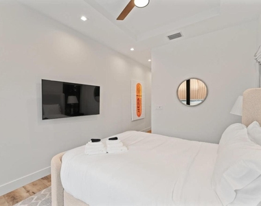 214 28th Street - Photo Thumbnail 38