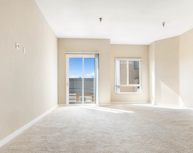 1710 N Fuller Ave - Photo Thumbnail 17