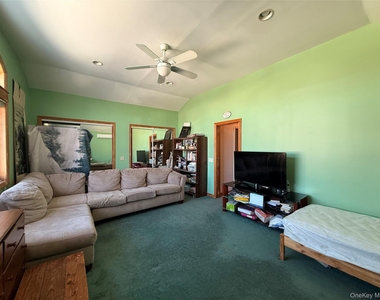 24580 61st Avenue - Photo Thumbnail 5