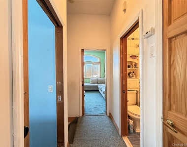 24580 61st Avenue - Photo Thumbnail 9