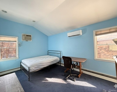 24580 61st Avenue - Photo Thumbnail 8