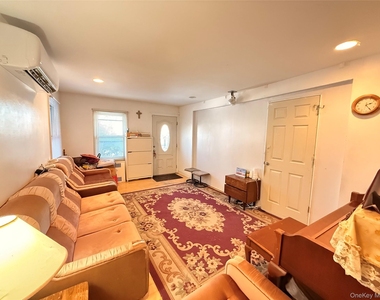 24580 61st Avenue - Photo Thumbnail 2