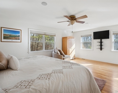 126 Malloy Drive - Photo Thumbnail 23