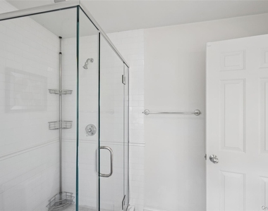126 Malloy Drive - Photo Thumbnail 24