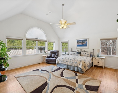 126 Malloy Drive - Photo Thumbnail 31