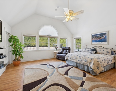 126 Malloy Drive - Photo Thumbnail 27