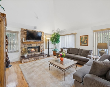 126 Malloy Drive - Photo Thumbnail 2