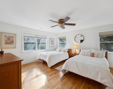 126 Malloy Drive - Photo Thumbnail 21