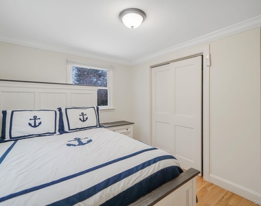 19 Pine Tree Lane - Photo Thumbnail 23