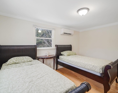 19 Pine Tree Lane - Photo Thumbnail 24