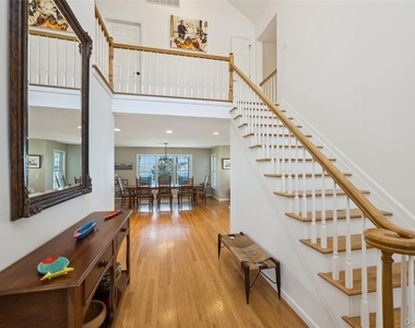 8 Duckwood Lane - Photo Thumbnail 7