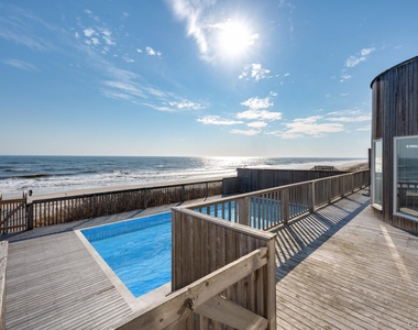 40 Dune Road - Photo Thumbnail 16