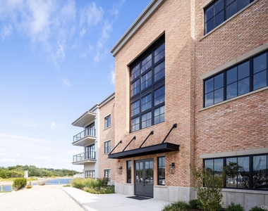123 Sterling Avenue - Photo Thumbnail 14