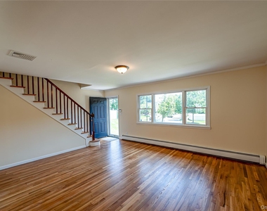 69 Allan Drive - Photo Thumbnail 2