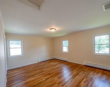 69 Allan Drive - Photo Thumbnail 12