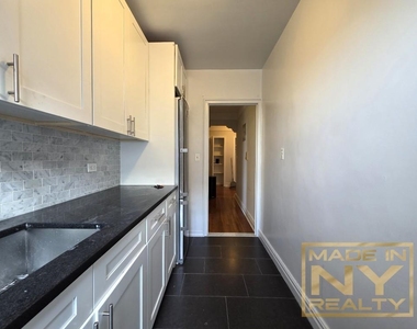 44-01 34th Avenue - Photo Thumbnail 1